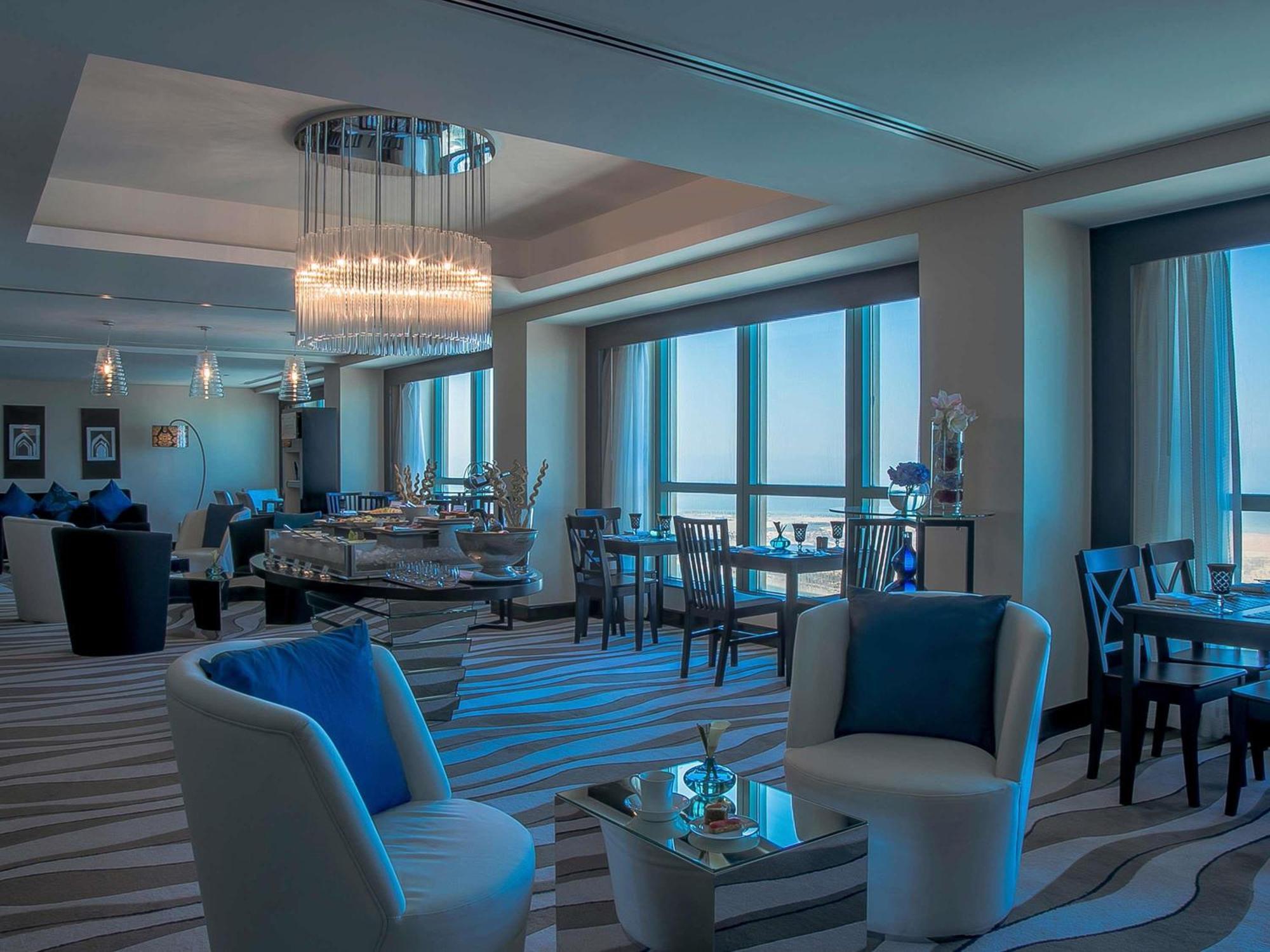 Sofitel Abu Dhabi Corniche Hotel Exterior foto