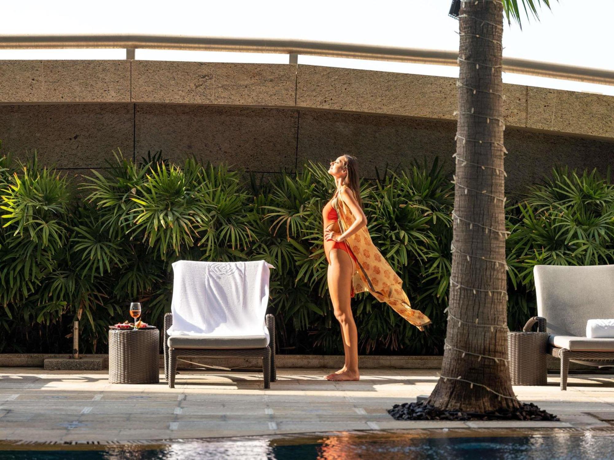 Sofitel Abu Dhabi Corniche Hotel Exterior foto